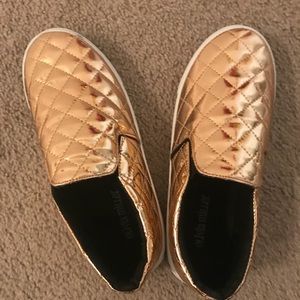 Rose Gold Kicks !!